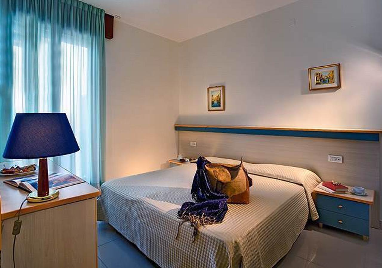 Hotel Le Tegnue Sottomarina Værelse billede