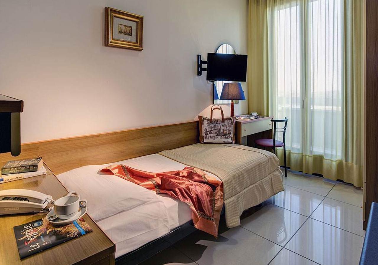 Hotel Le Tegnue Sottomarina Eksteriør billede
